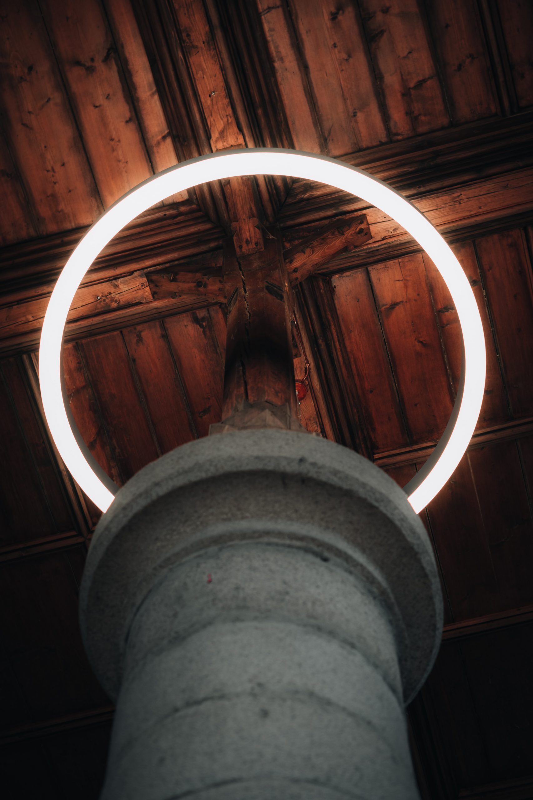 Glowing Halo Light