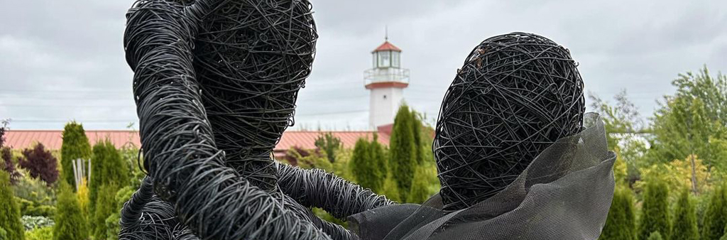 Black Statue During The Day
